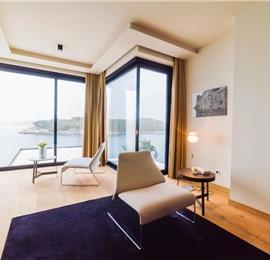 Luxury 7 Bedroom Dubrovnik Beachfront Villa with Infinity Pool, Sleeps 14